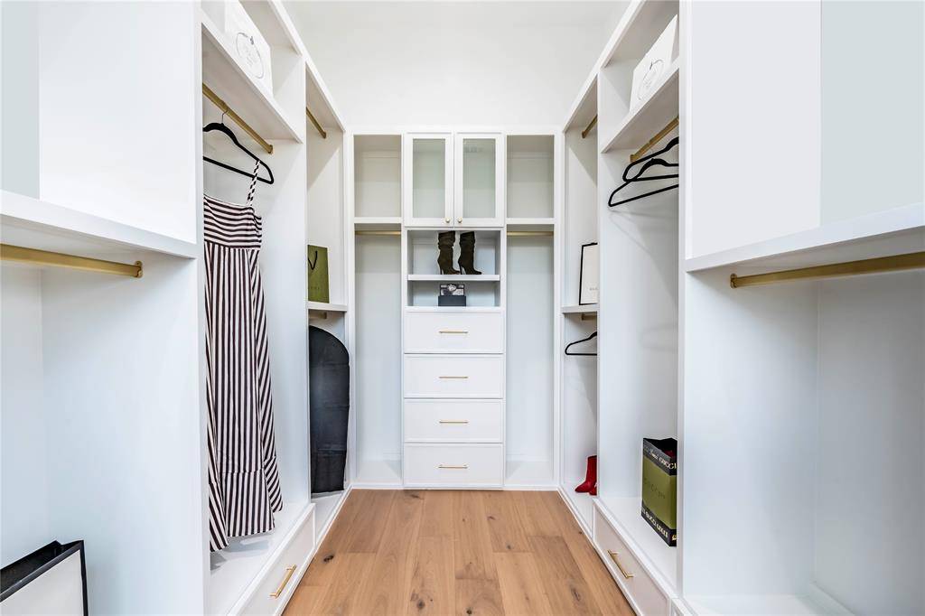 Houston, TX 77055,7603 Janak Spring ST