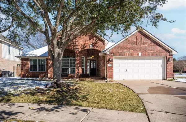 4502 Weathersfield CT, League City, TX 77573