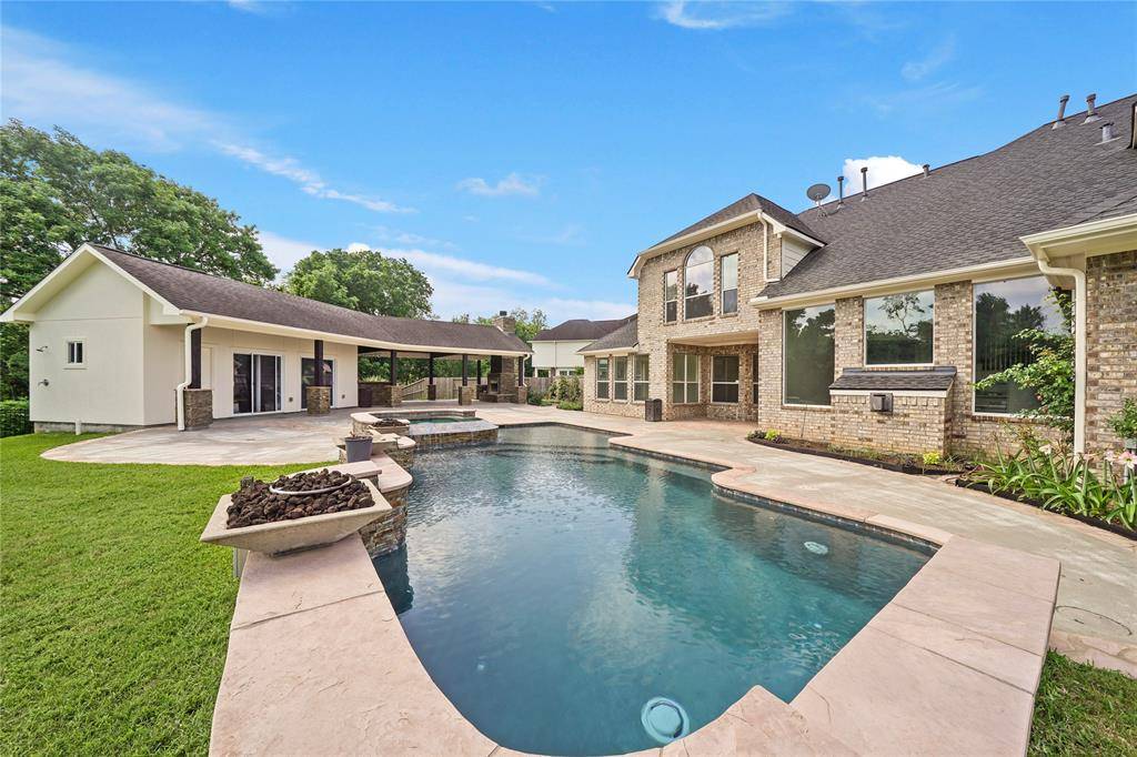 Sugar Land, TX 77498,3907 Lakehill Park CT