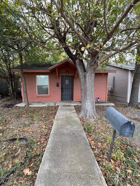 209 S Piper LN,  Uvalde,  TX 78801