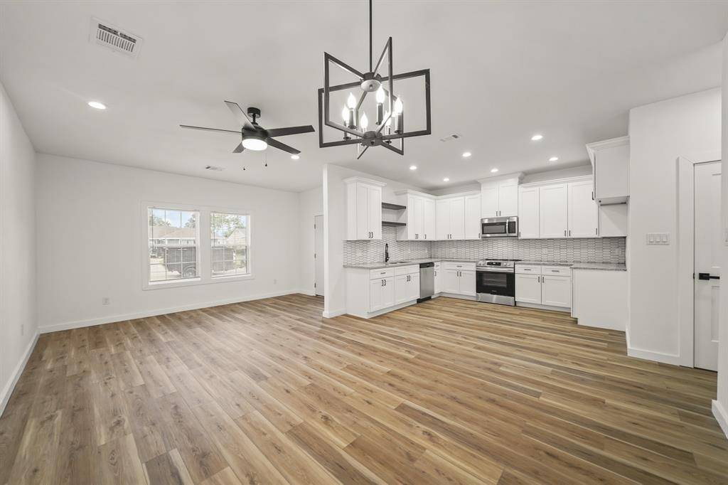 Houston, TX 77087,6206 Lyndhurst DR #B