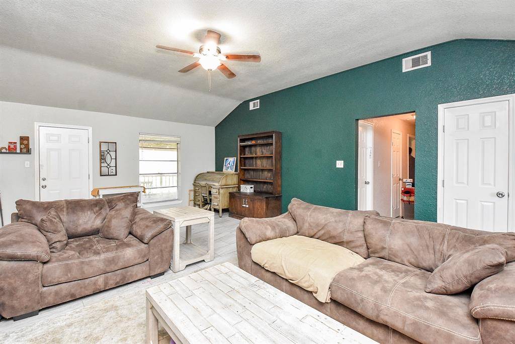 Lake Jackson, TX 77566,57 E Candlewood