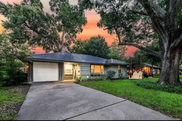 10305 Bassoon DR, Houston, TX 77025