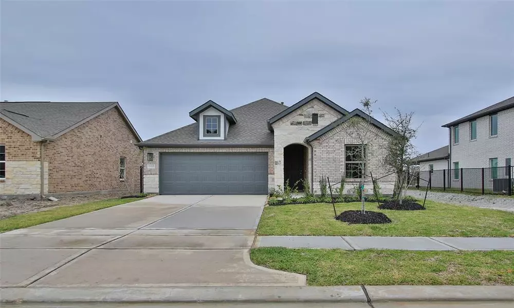 11923 Fletching Stone LN, Houston, TX 77044