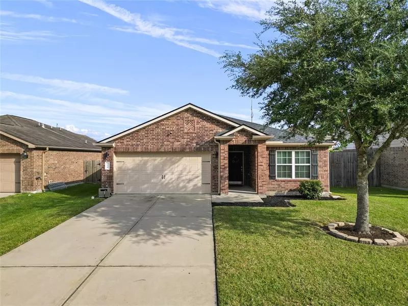 328 Shoshone Ridge DR, La Marque, TX 77568