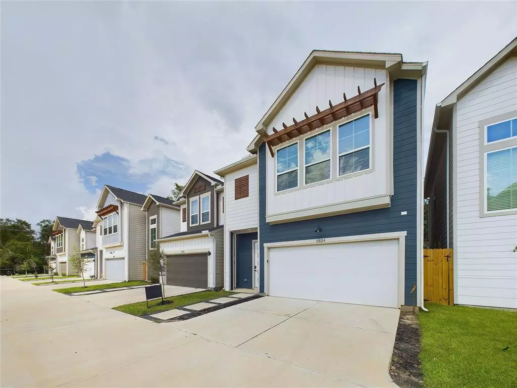 Houston, TX 77091,5820 Highland Sky LN