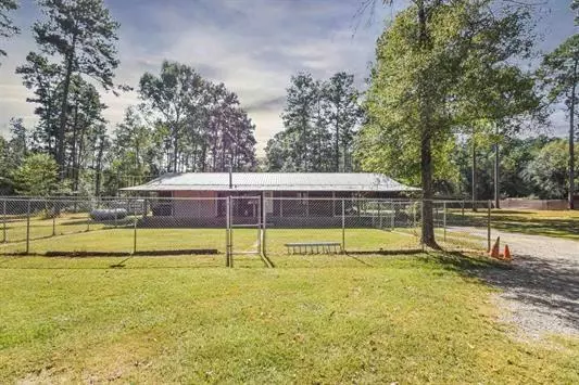 429 County Road 4740, Silsbee, TX 77656