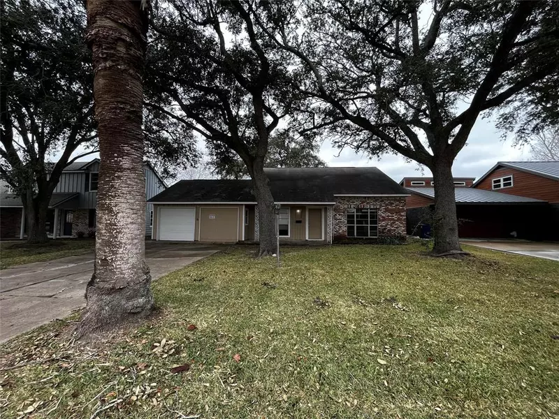 9202 Bryce AVE, Texas City, TX 77591