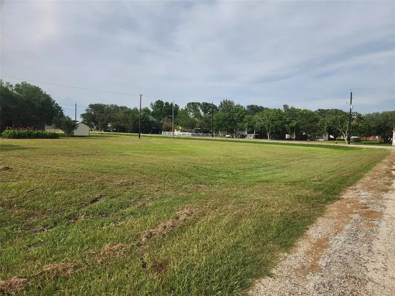 Lot 799-800 Stovall DR, Palacios, TX 77465