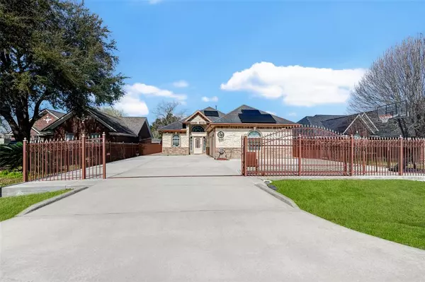 Houston, TX 77075,8315 Holiday LN