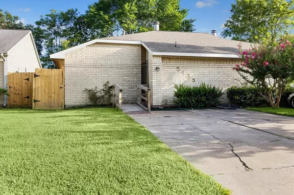 Houston, TX 77053,5435 Ridge Wind LN