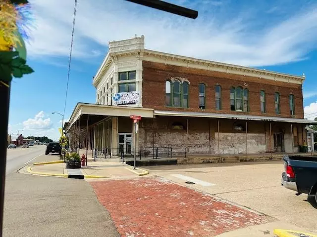 412 N Main ST, Calvert, TX 77837