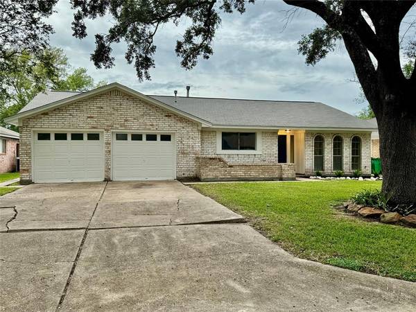 1402 Cactus ST, Baytown, TX 77521