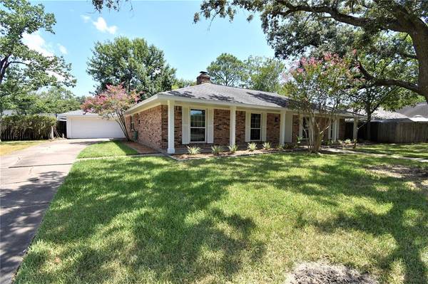 Dickinson, TX 77539,5007 Meadow Lark LN