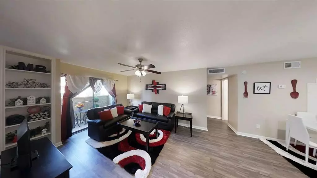 515 S Bender AVE #2005, Humble, TX 77338