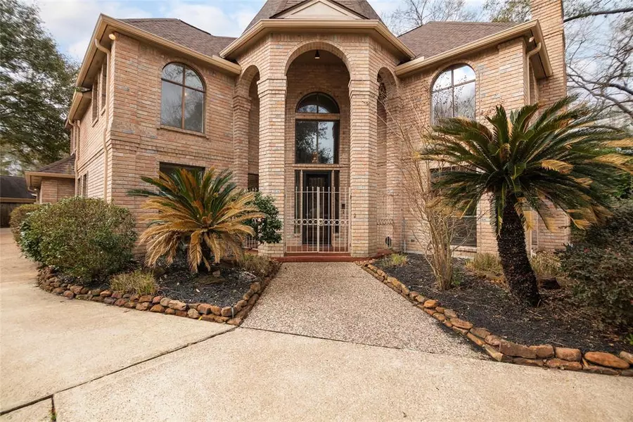 5002 Sandy Cedar DR, Houston, TX 77345