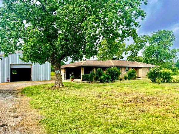 4693 Fm 1960, Dayton, TX 77535