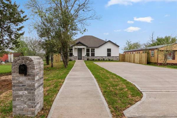 Hempstead, TX 77445,1032 22nd ST