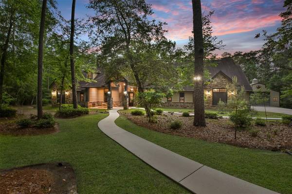 49 Creek Forest LN, Conroe, TX 77384