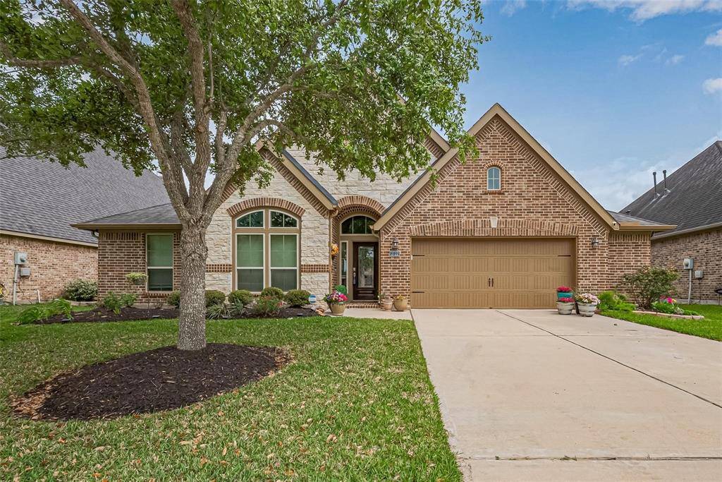 2722 Park Oak CT, Fresno, TX 77545
