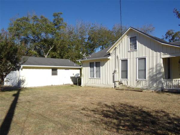 Weimar, TX 78962,501 N North Center ST