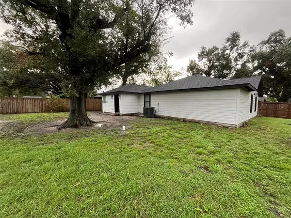 Houston, TX 77026,5906 Hilary ST