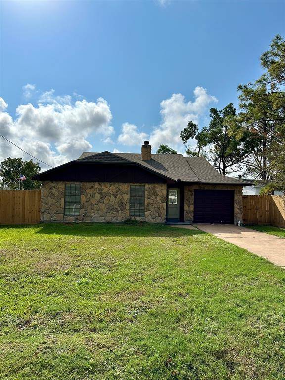 5142 37th ST, Dickinson, TX 77539