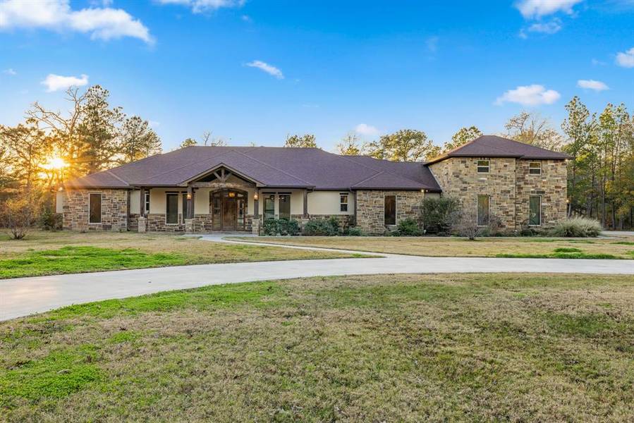 87 Cedar RDG, Huntsville, TX 77320