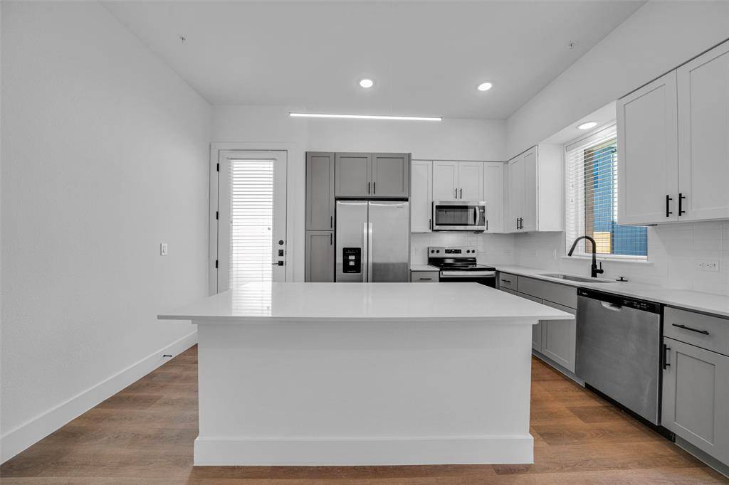 Marble Falls, TX 78654,1601-613 Mustang DR