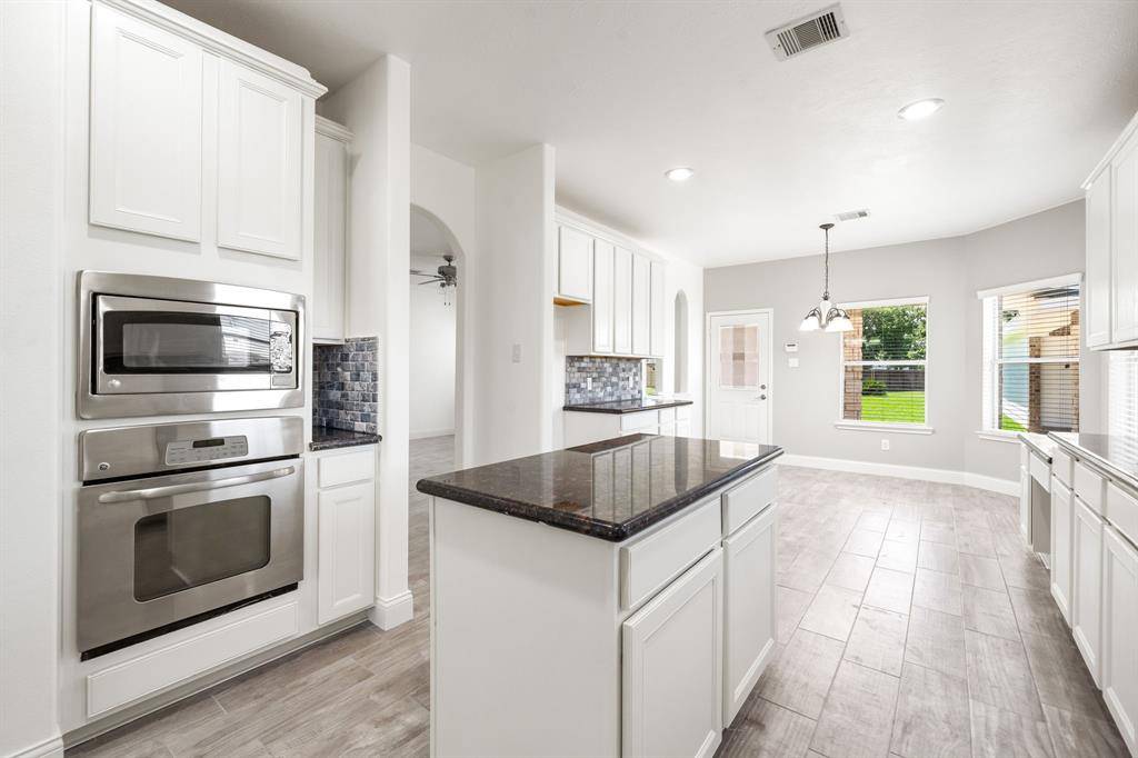 Baytown, TX 77523,14910 High Meadow LN