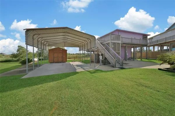 Crystal Beach, TX 77650,818 Mae CIR