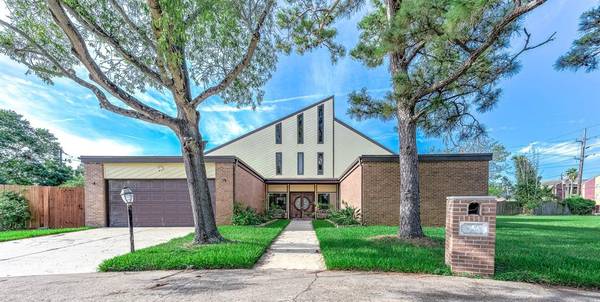 706 Shady River RD,  La Porte,  TX 77571