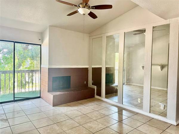 9009 Richmond #501, Houston, TX 77063