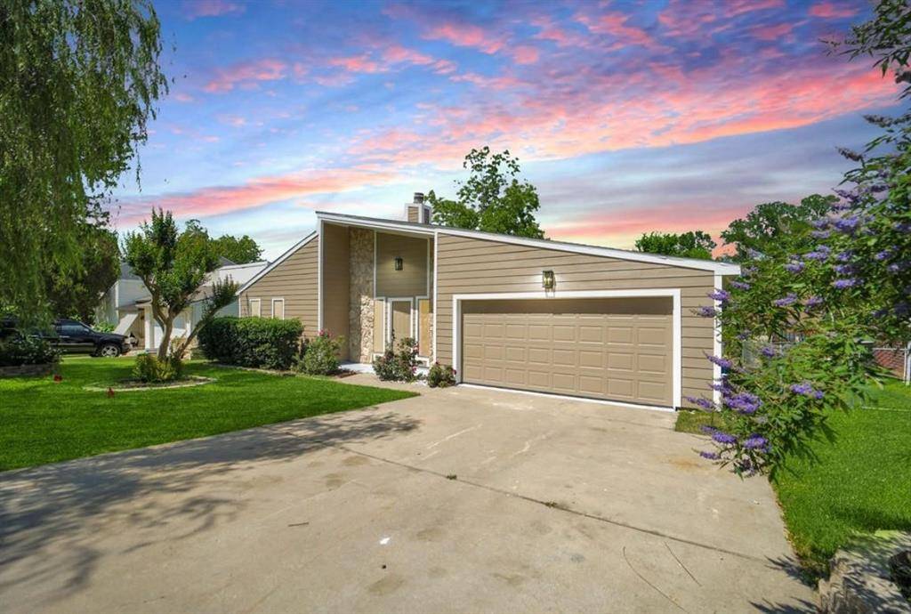 964 Lake View DR, Montgomery, TX 77356