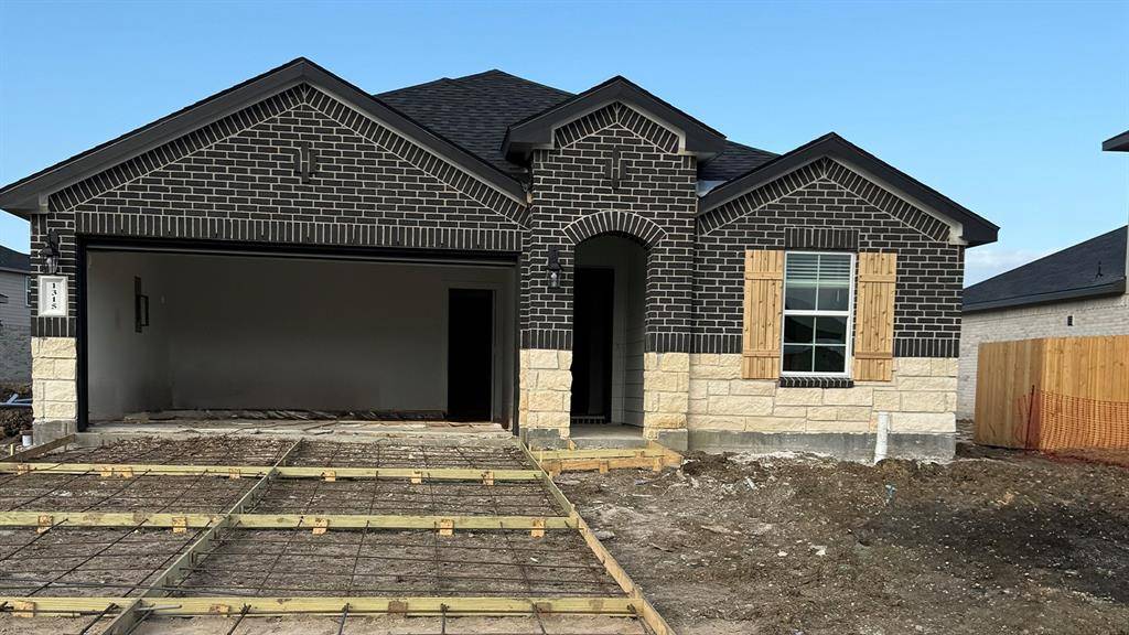 1315 Star Grass LN, Iowa Colony, TX 77583