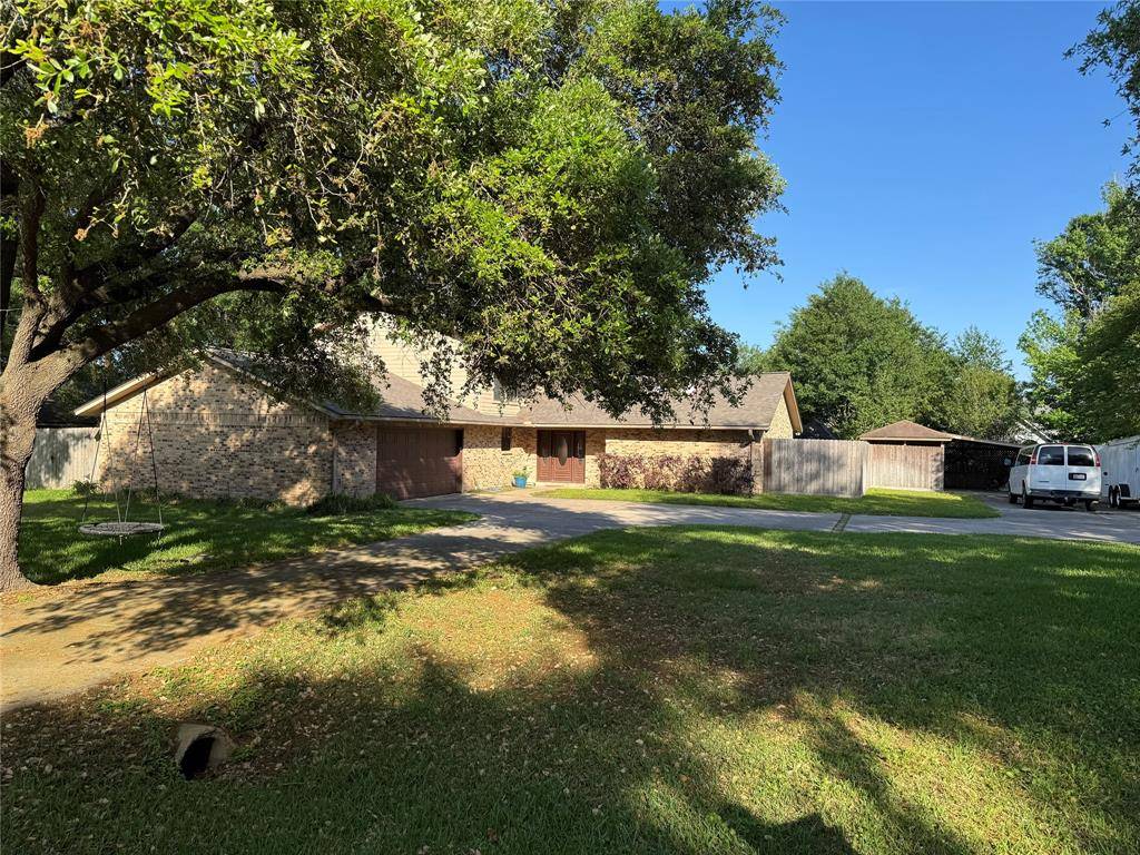 Willis, TX 77318,9948 Twin Shores DR