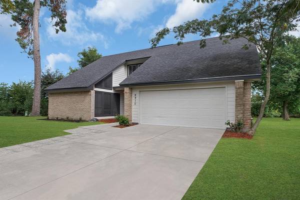 9910 Robin CT, Conroe, TX 77385