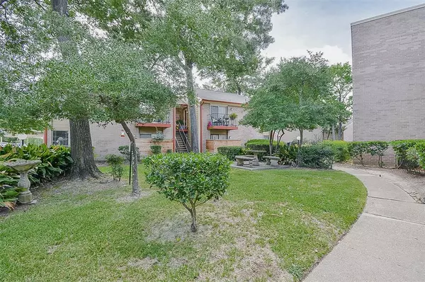 Houston, TX 77015,12955 Woodforest BLVD #54