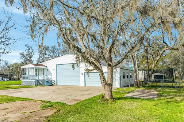 Brazoria, TX 77422,1725 County Road 244E