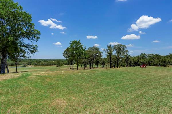 3823 Fm 180,  Ledbetter,  TX 78946