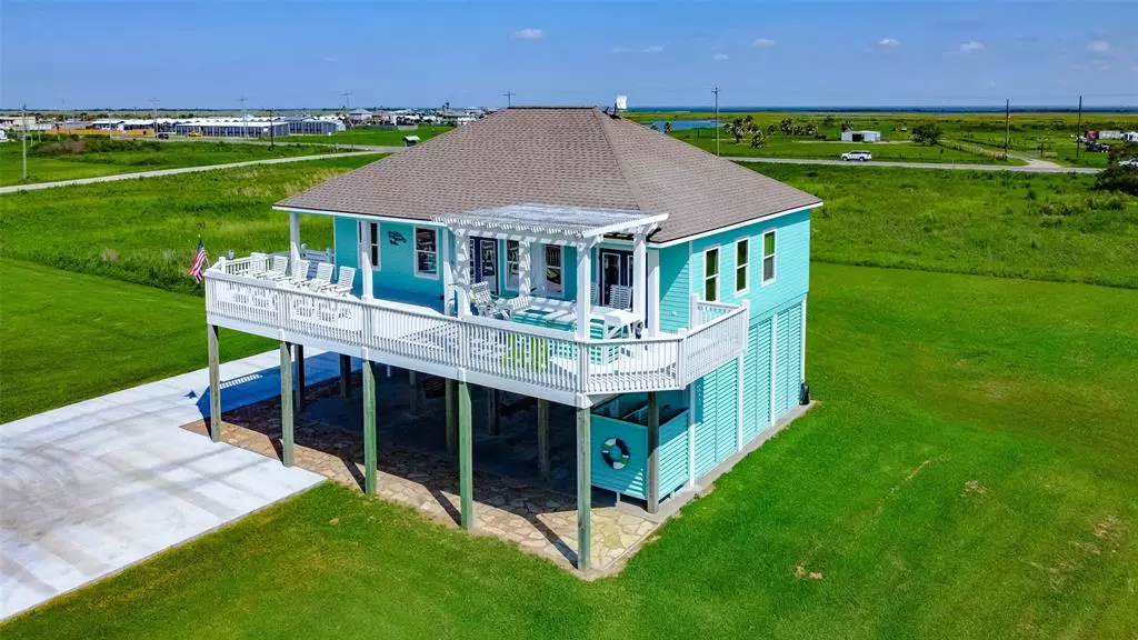 3007 Vista Del Mar CT, Crystal Beach, TX 77650