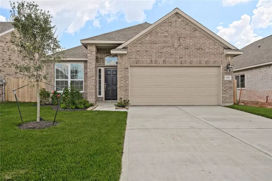 6518 Hidden Dunes DR, Baytown, TX 77521