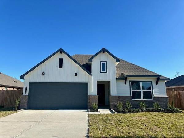 3516 Sabre LN, Texas City, TX 77591