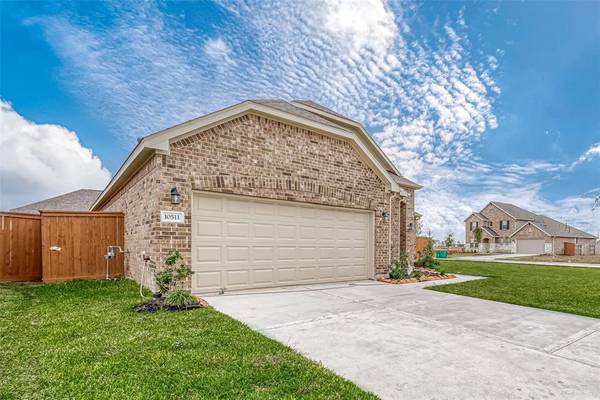 Rosharon, TX 77583,10511 Bear Point CT