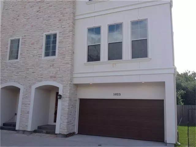 5226 Kiam #1023, Houston, TX 77007