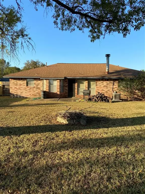 Highlands, TX 77562,2502 Foxglove ST