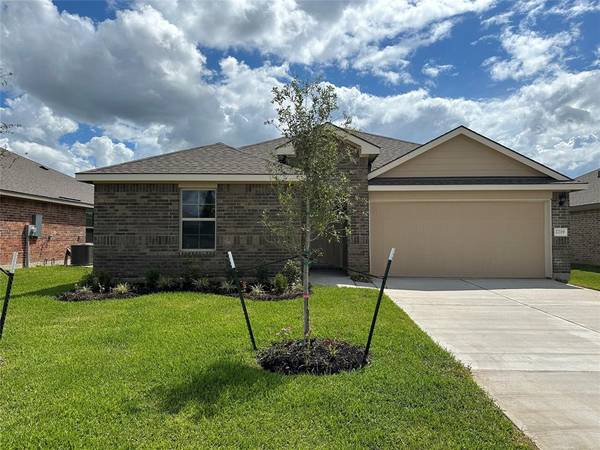 2219 Spyglass DR,  Navasota,  TX 77868