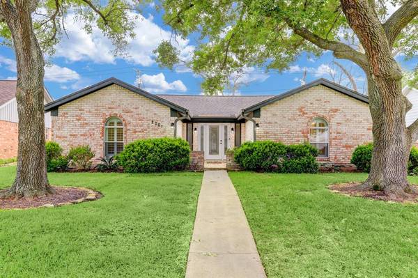 2001 Sunset CT S, League City, TX 77573