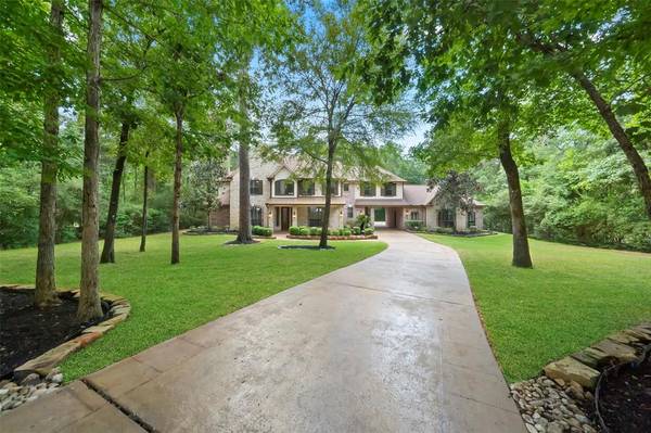 10332 Hunter Creek LN, Conroe, TX 77304