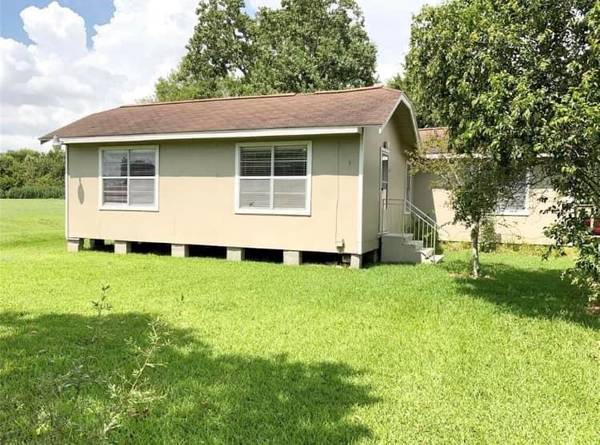 12031 N L ST, La Porte, TX 77571